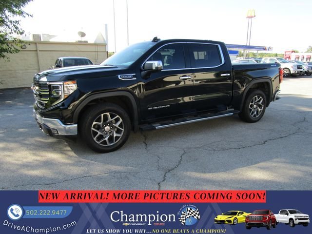 Used 2022 ONYX BLACK GMC SLT image 1