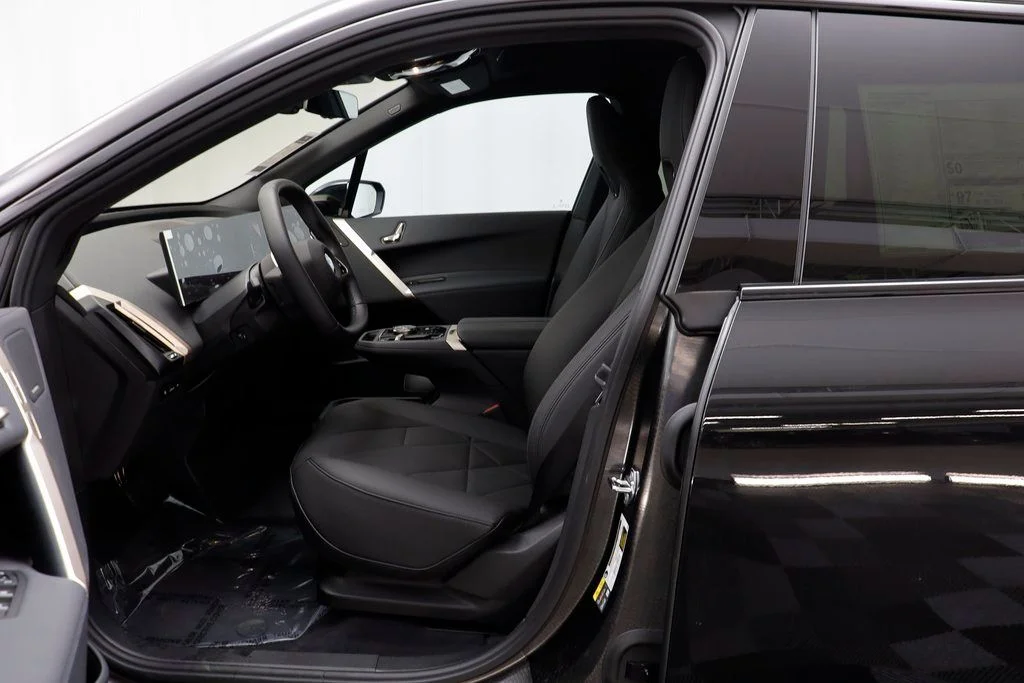 2026 BMW iX 60 - Photo 6