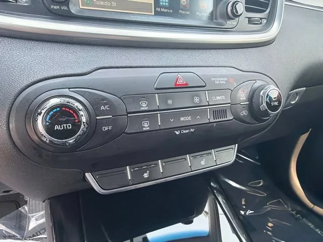 Used 2017 Titanium Silver Kia SX V6 image 28