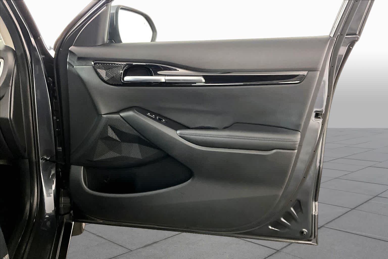 Used 2022 Gravity Gray Kia Nightfall image 20
