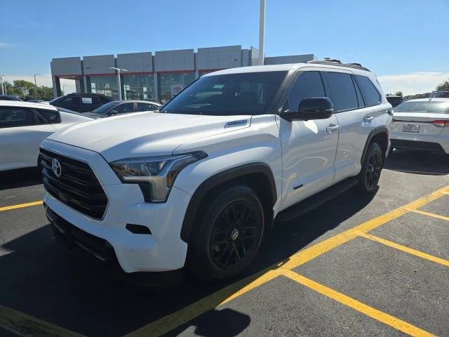 Used 2025 White Toyota Limited image 3