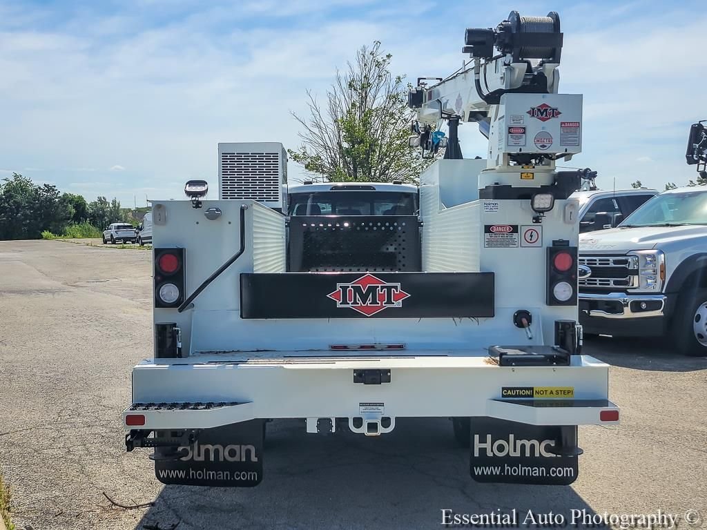 New 2026 Oxford White Ford F-550® XL image 5