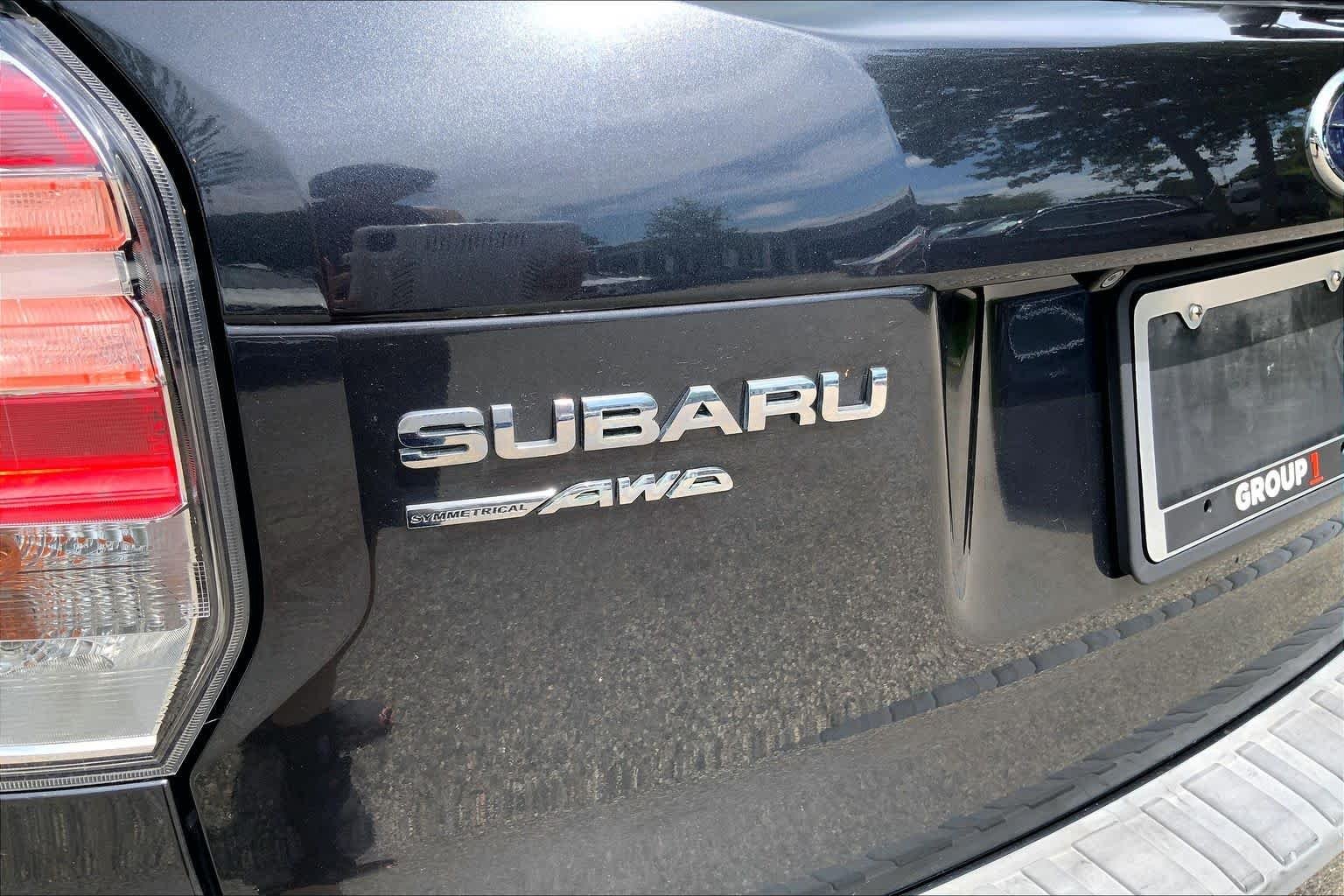 Used 2018 Dark Gray Metallic Subaru  image 10