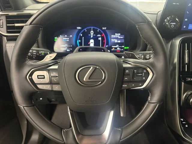 New 2026 White Lexus 700h Luxury image 27