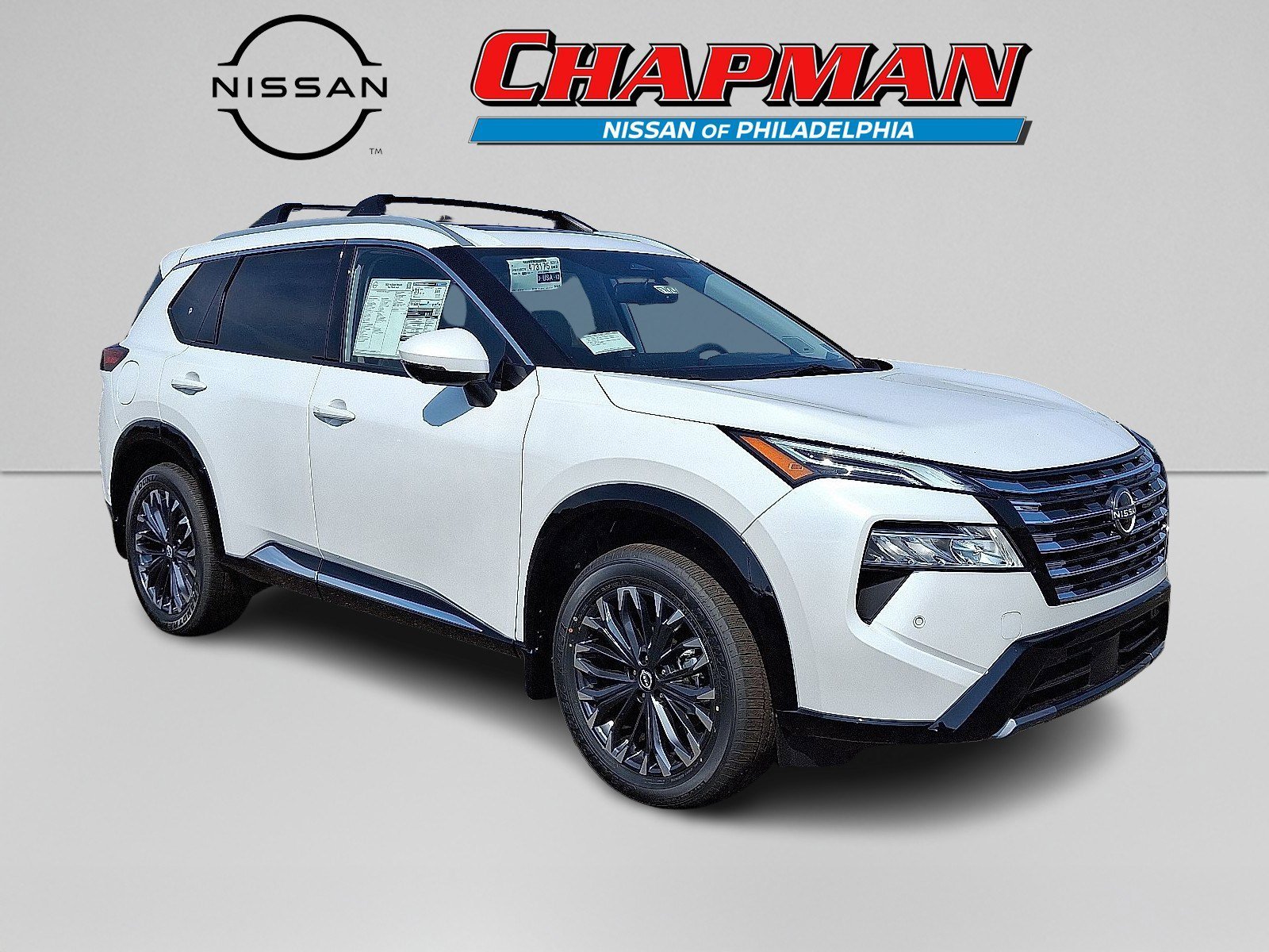 New 2026 Everest White Pearl TriCoat Nissan Platinum image 1