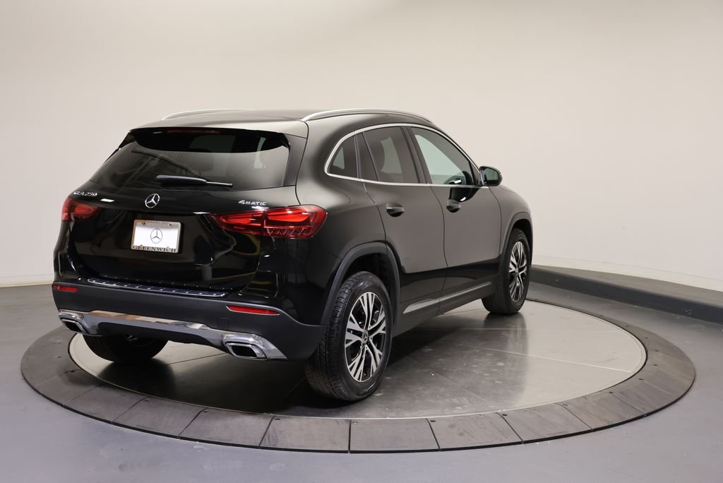 Certified Used 2026 Night Black Mercedes-Benz GLA 250 image 7