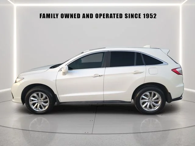 Used 2018 White Acura Technology Package image 3