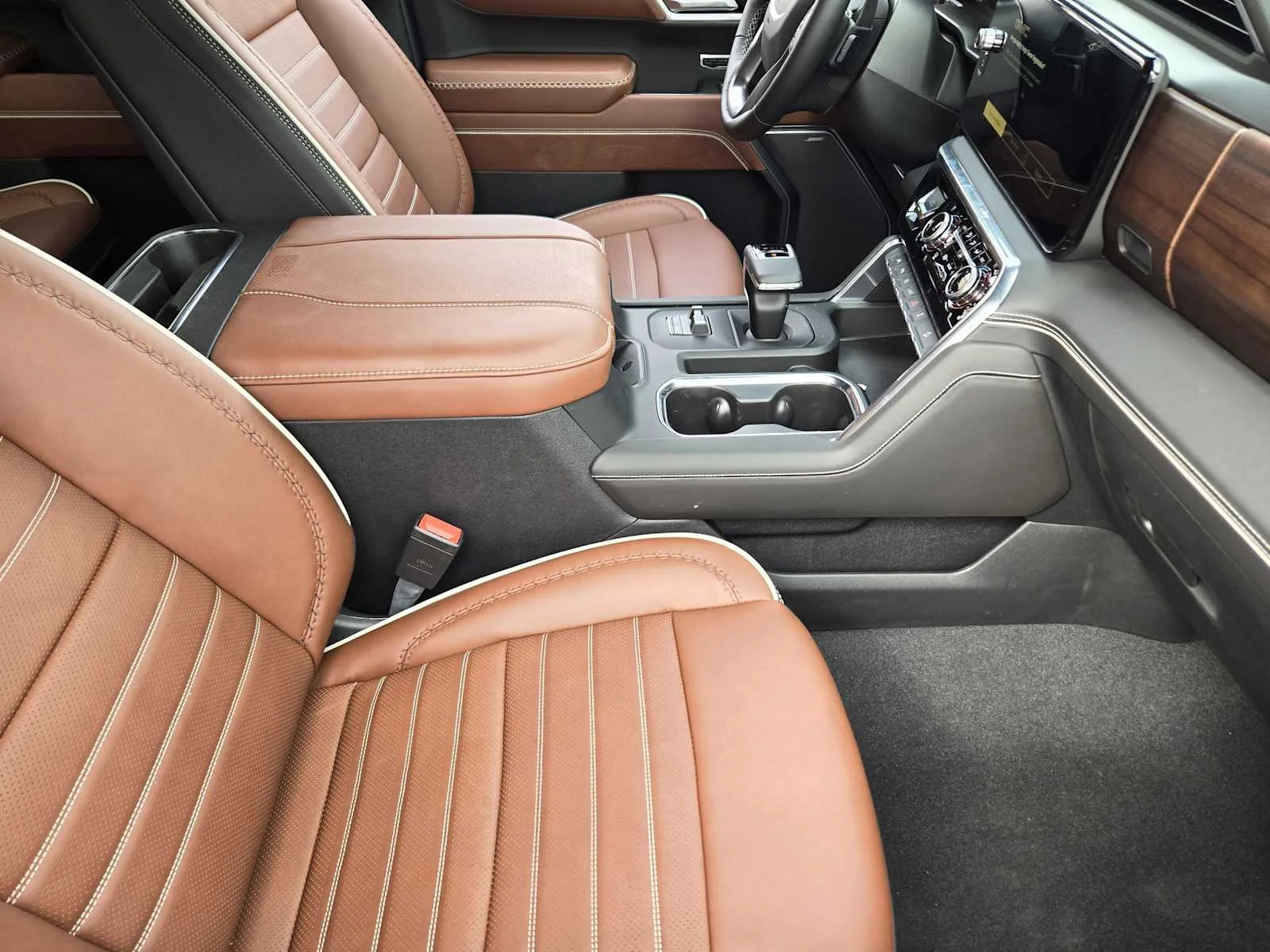 2026 GMC Sierra 1500 Denali Ultimate - Photo 9