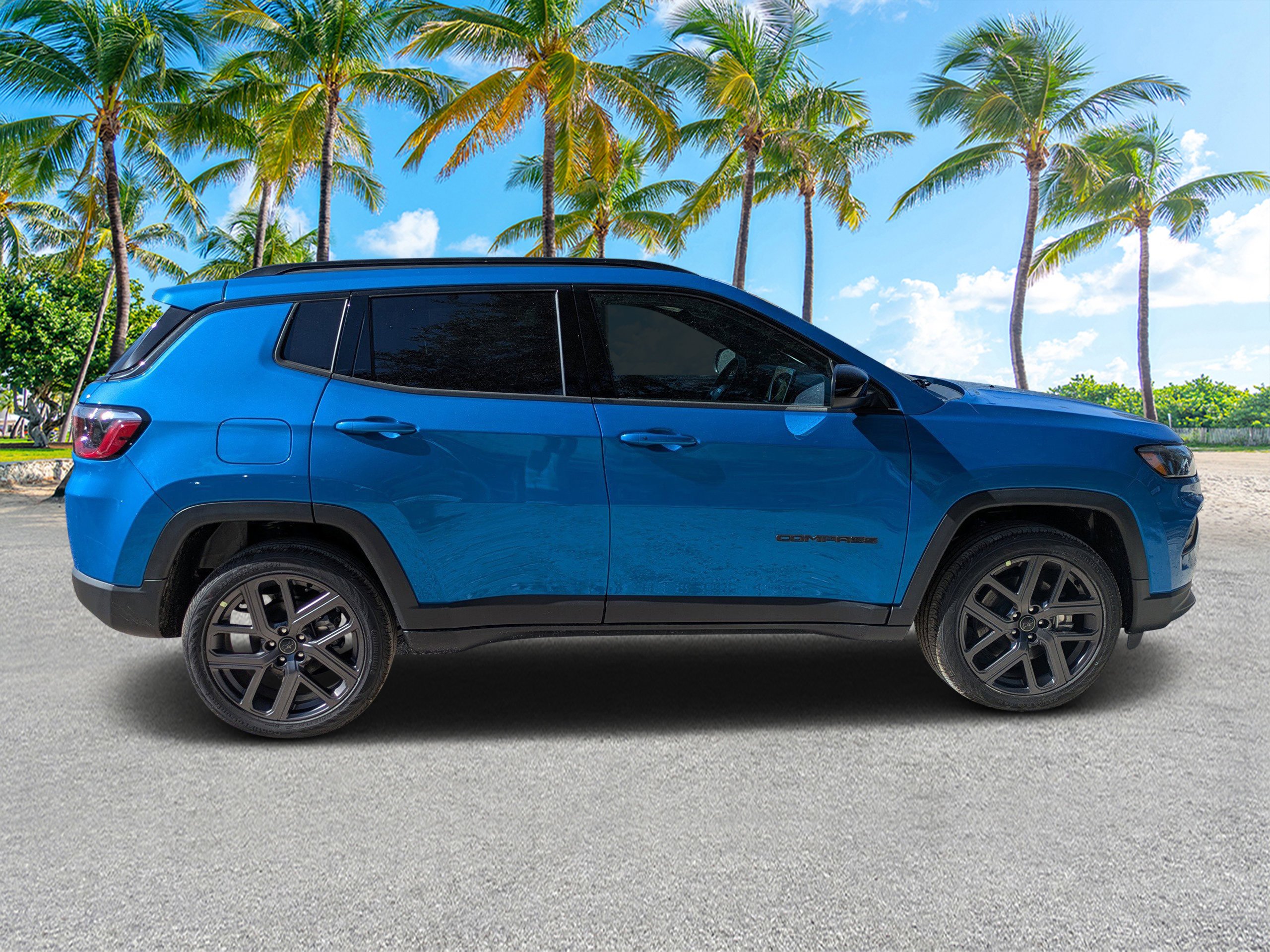 New 2026 Hydro Blue Pearl-Coat Exterior Paint Jeep Latitude Altitude image 2