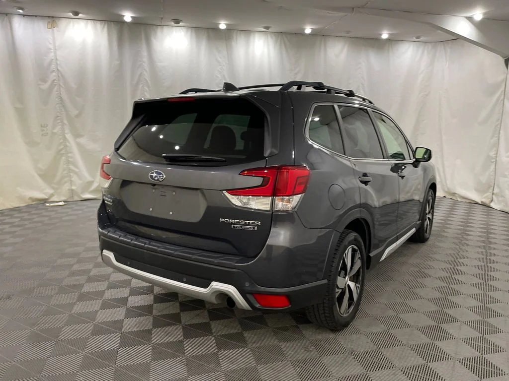 Used 2020 Magnetite Gray Metallic Subaru Touring image 5