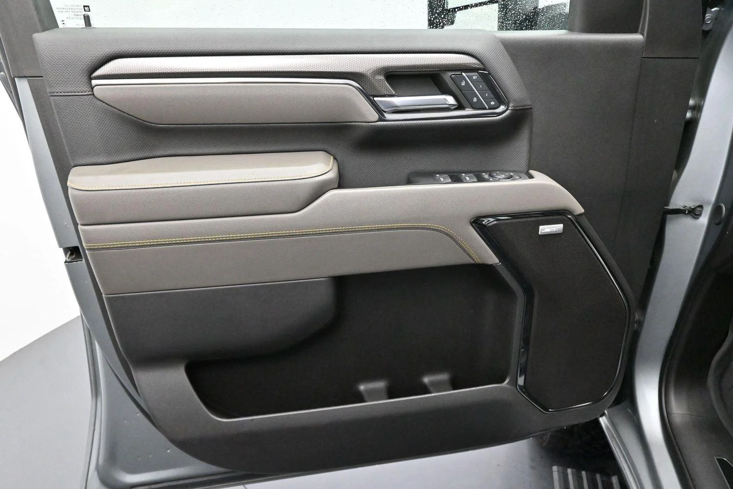 Used 2024 Sterling Gray Metallic Chevrolet ZR2 image 10