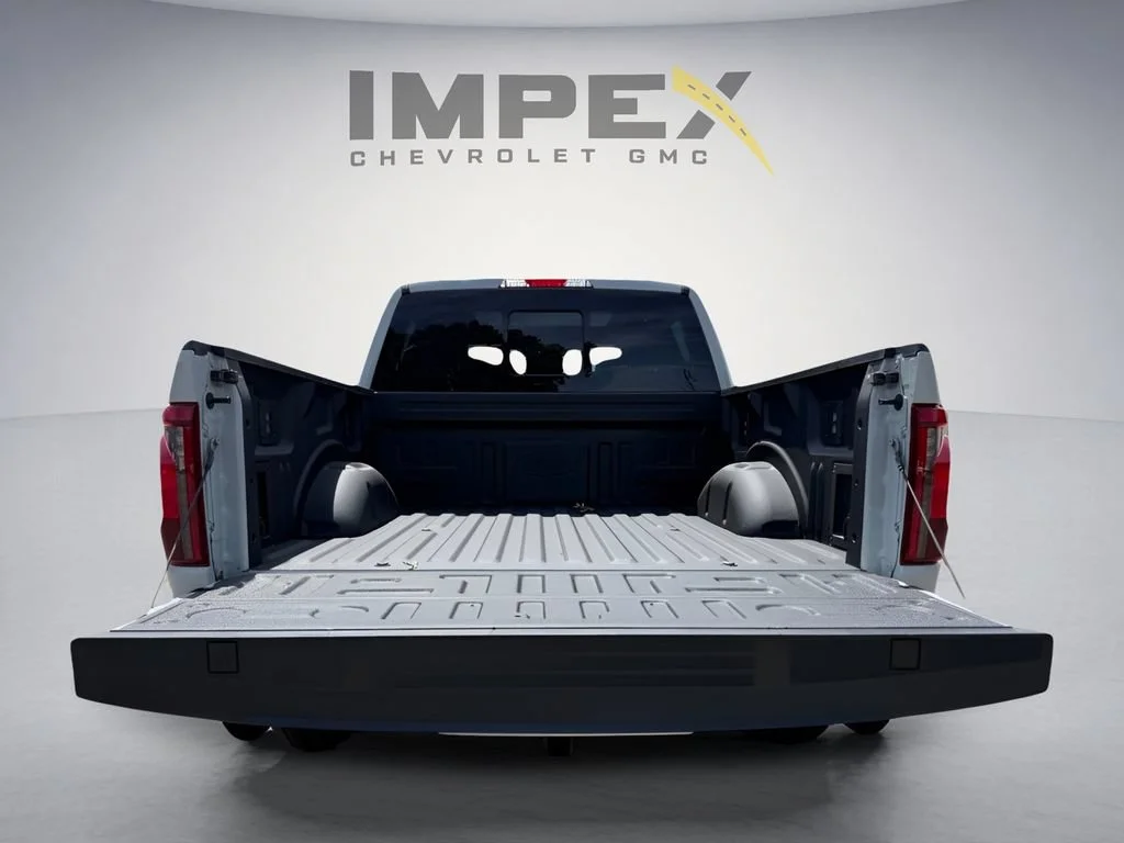 Used 2024 Gray Ford XLT image 32