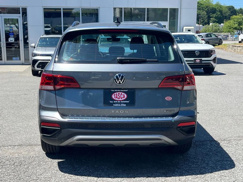Used 2023 Gray Volkswagen 1.5T S image 3