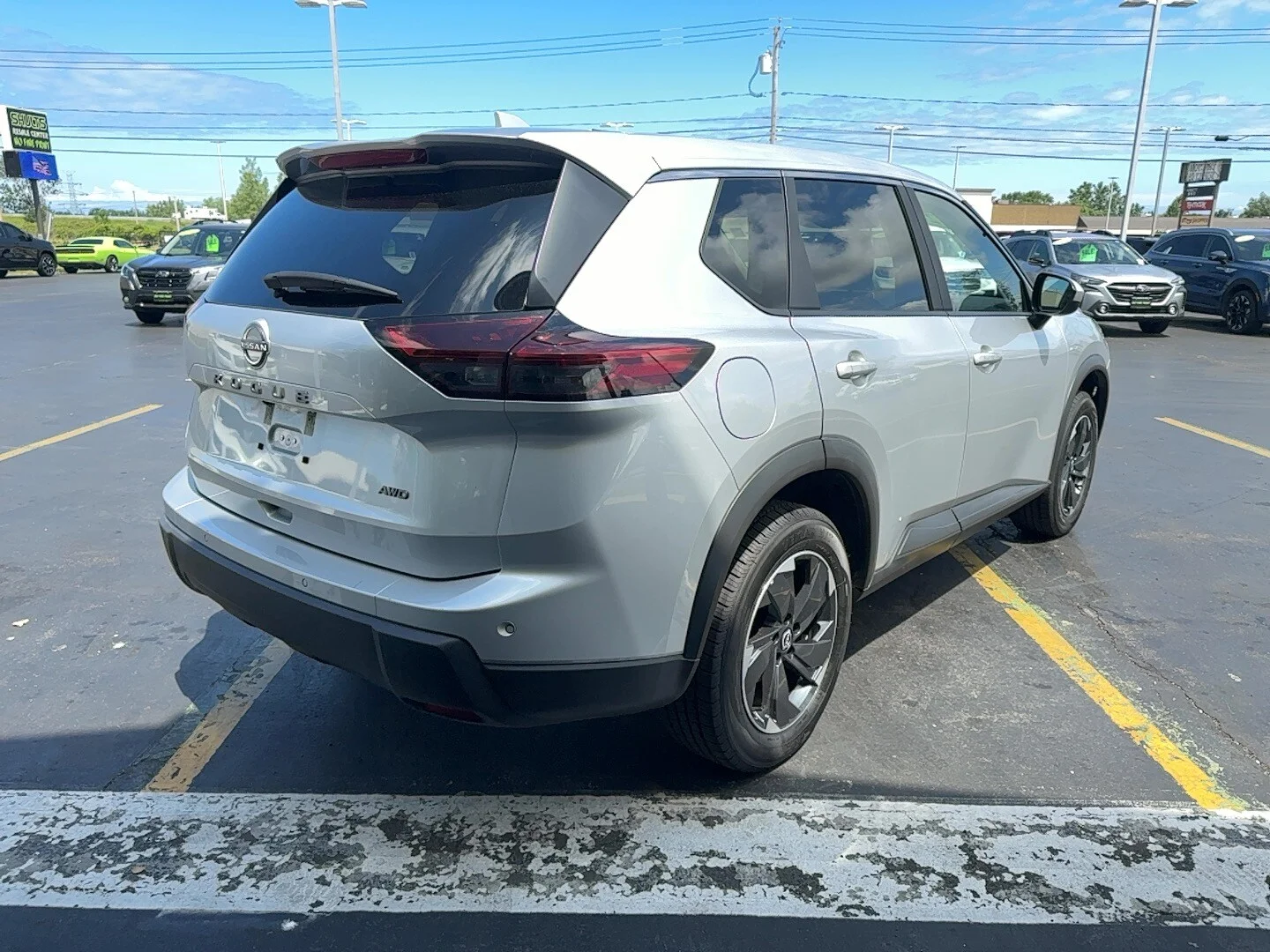 Used 2025 Brilliant Silver Metallic Nissan SV image 9