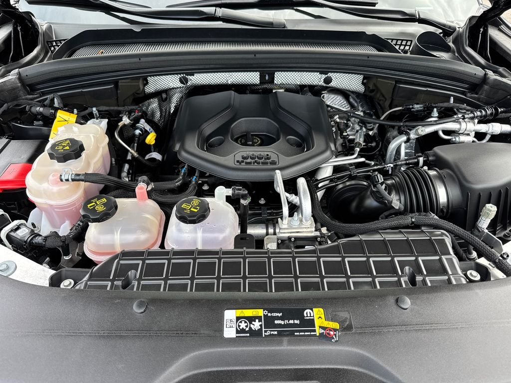 Used 2022 Black Jeep 4xe image 10