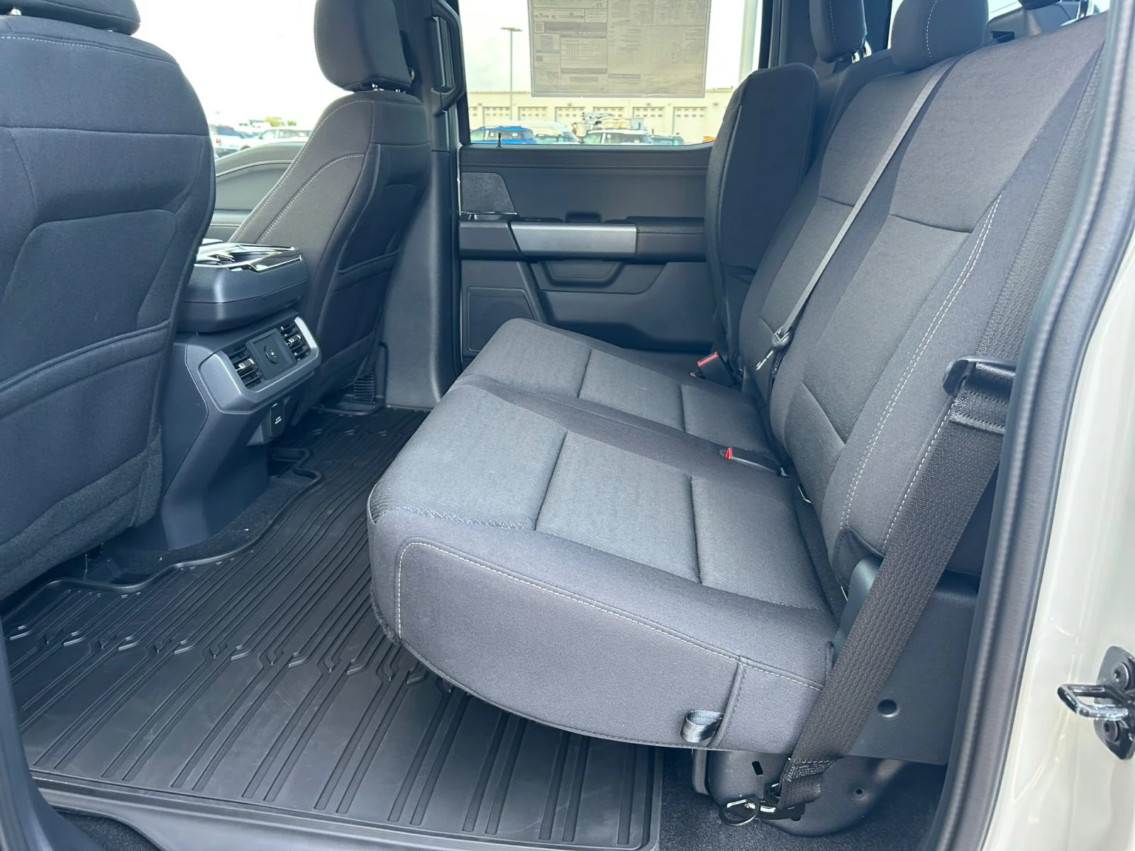 New 2026 Avalanche Ford XLT image 18