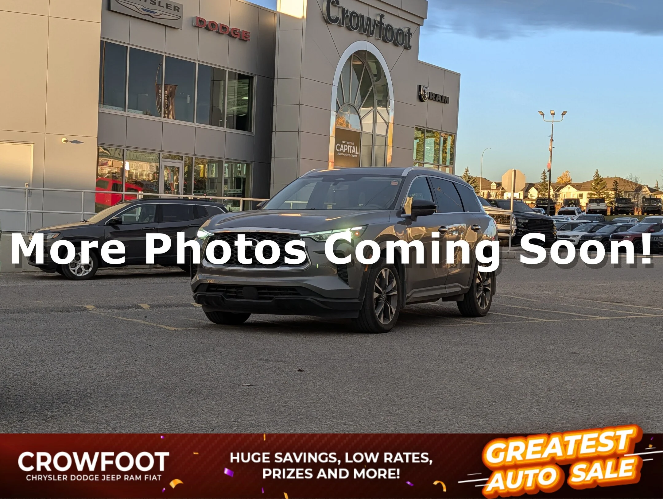 Used 2025  INFINITI Luxe - AWD image 1