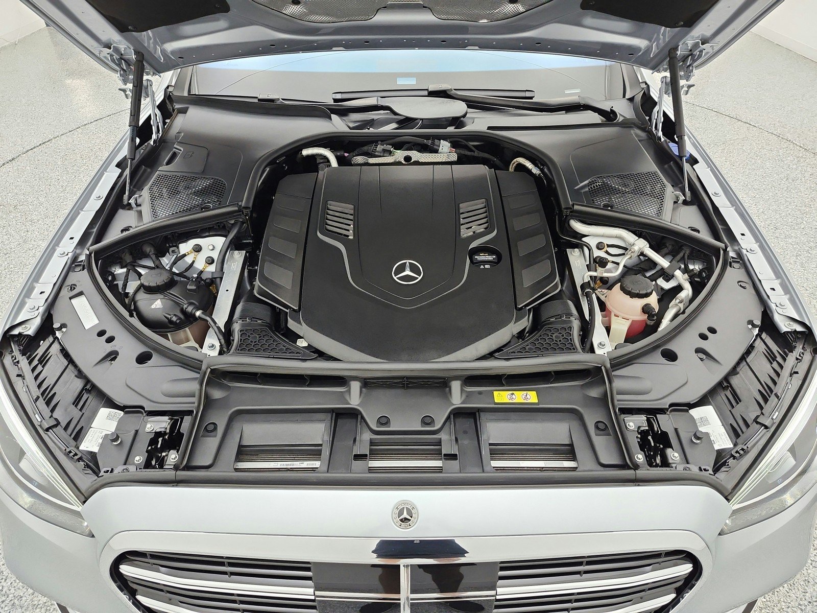 Certified Used 2022 Cirrus Silver Mercedes-Benz S 580 4MATIC® Sedan image 16