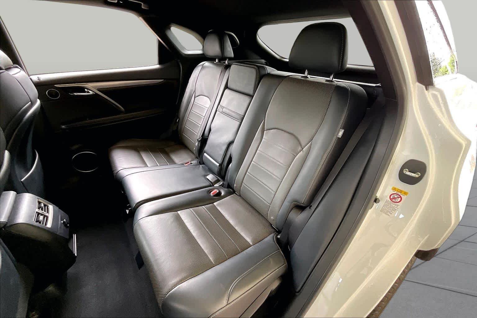 Used 2018 Ultra White Lexus  image 19