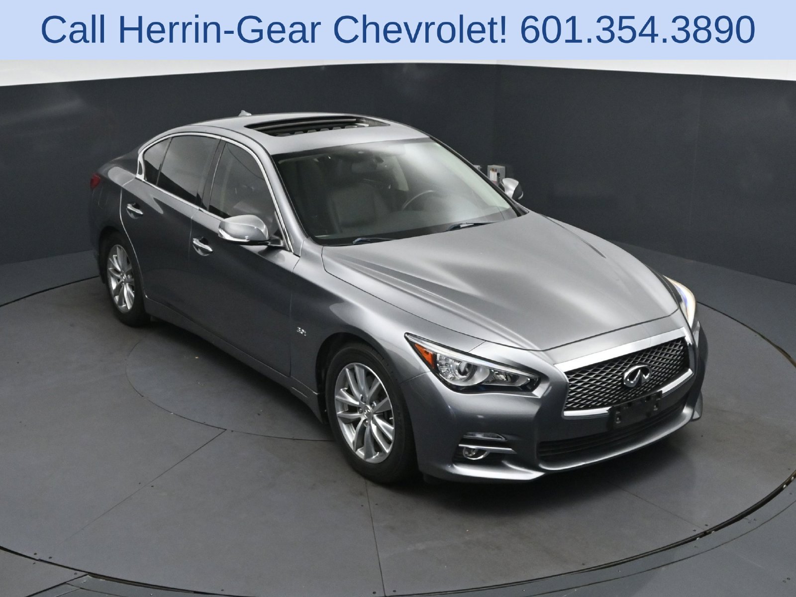 2017 INFINITI Q50