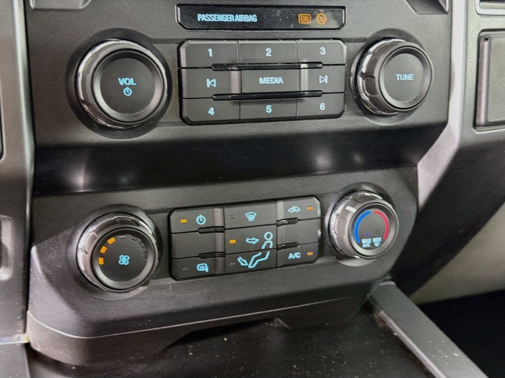 Used 2022 Silver Ford XLT image 20