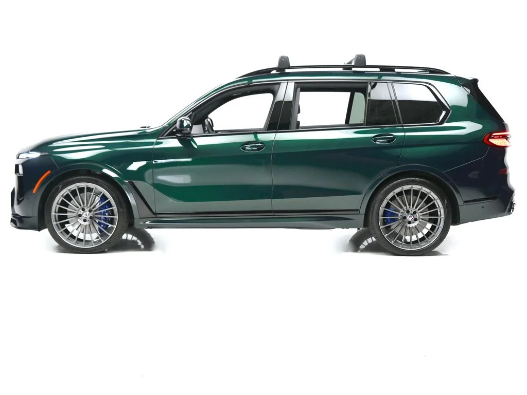 Used 2025 ALPINA Green Metallic BMW ALPINA XB7 image 9