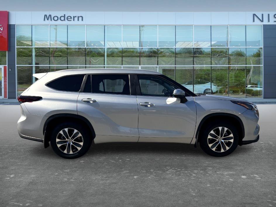 Used 2024 Celestial Silver Metallic Toyota LE image 4