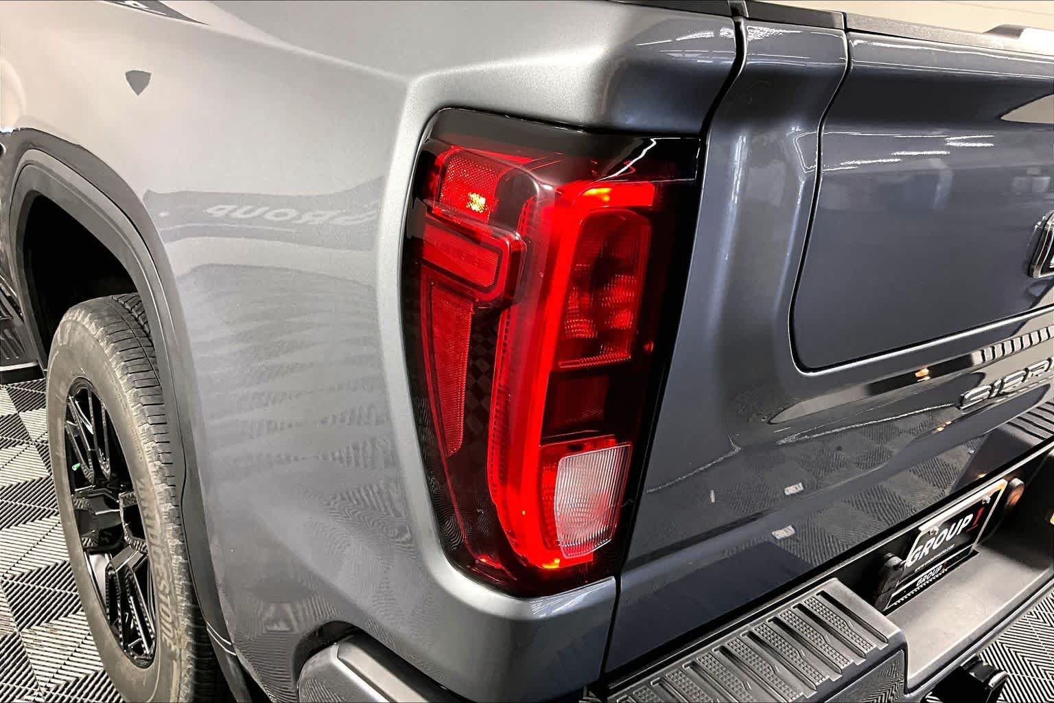 Used 2020 Satin Steel Metallic GMC Elevation image 28