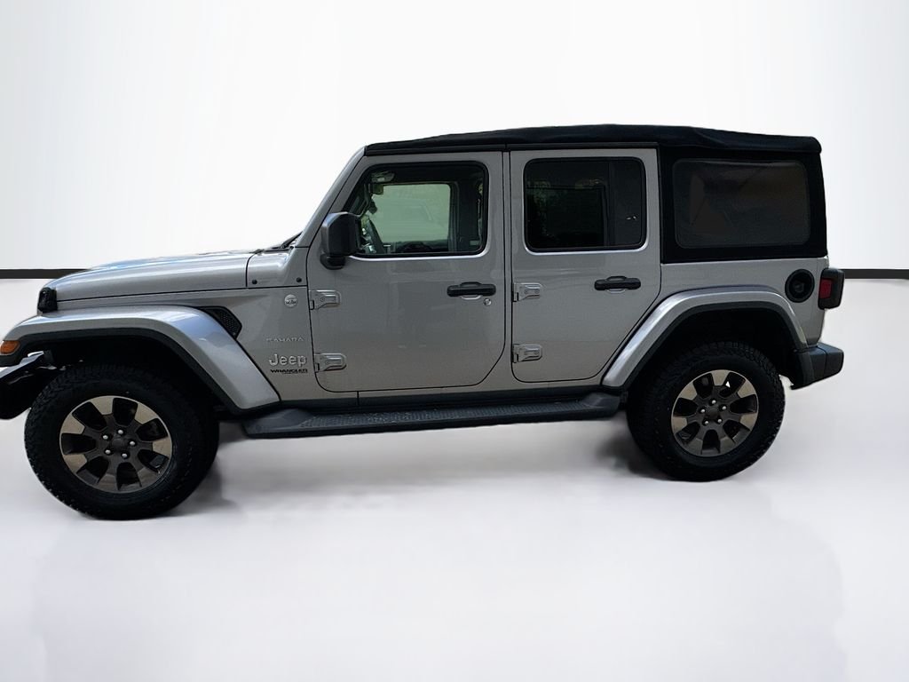 Used 2018 Silver Jeep Unlimited Sahara image 8