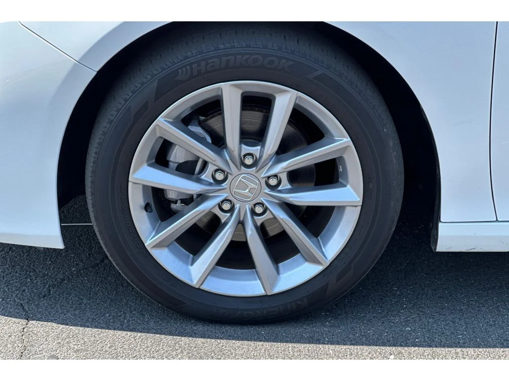 Used 2022 Platinum White Pearl Honda LX image 10