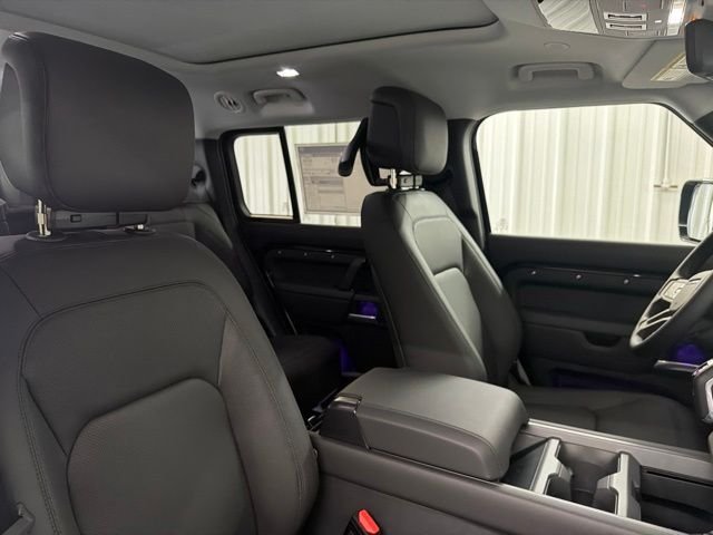 New 2026 Santorini Black Land Rover S image 21