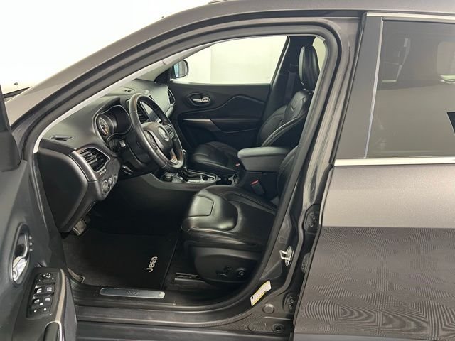 Certified Used 2019 Gray Jeep Limited image 18