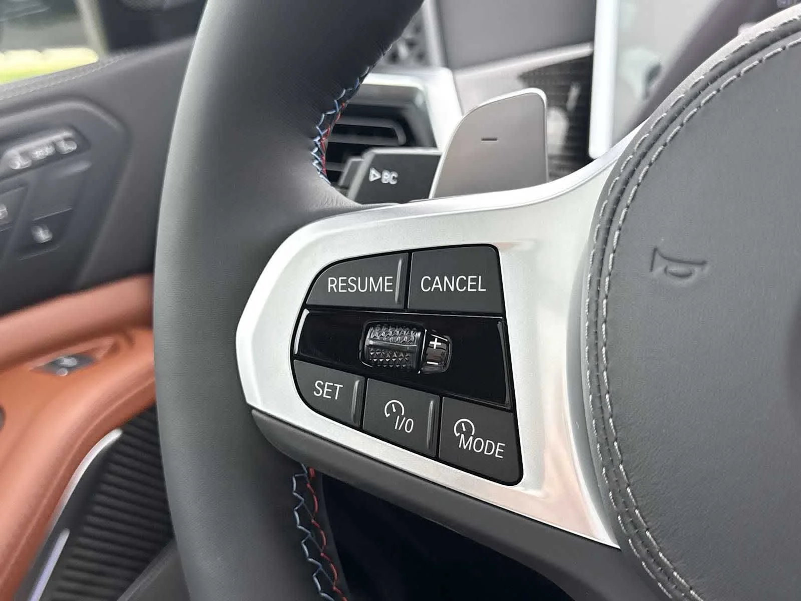 New 2026 Skyscraper Grey Metallic BMW M60i image 26