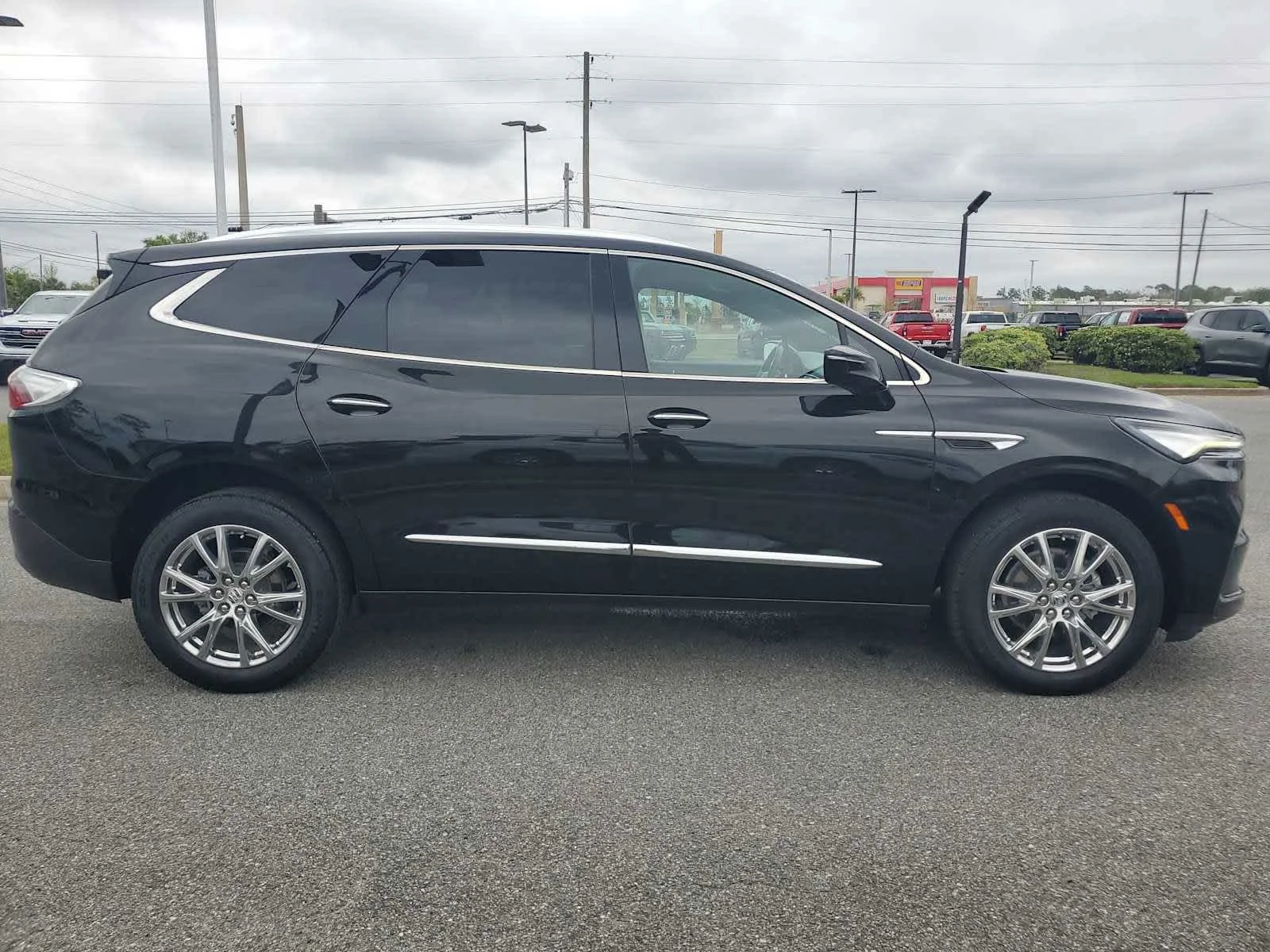 Used 2023 Ebony Twilight Metallic Buick Essence image 7