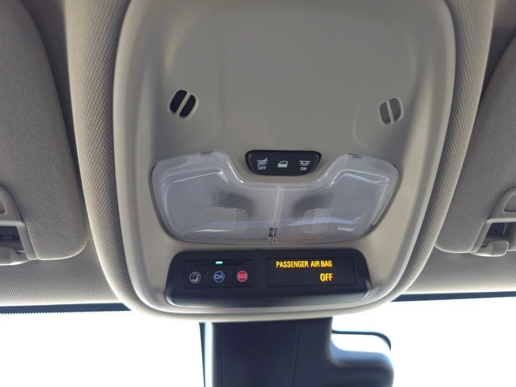 Used 2025 Summit White Buick 4dr Sport Touring w/ Power Liftgate image 27