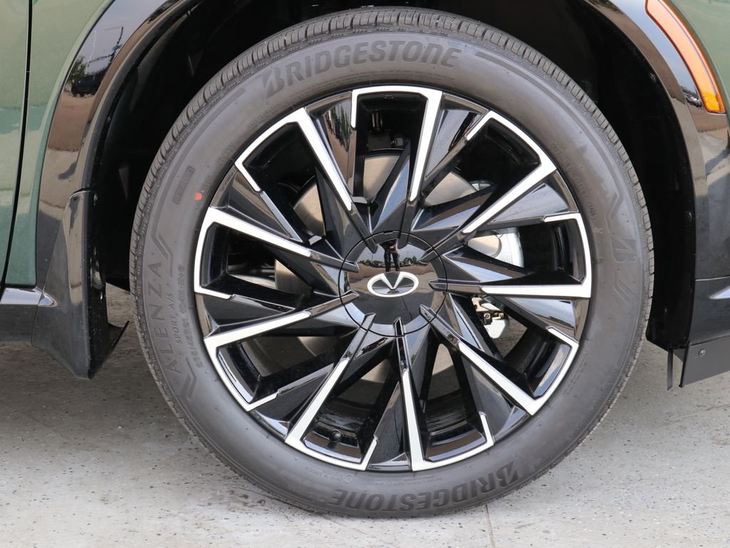 New 2027 2T DEEP EMRD INFINITI Autograph AWD image 50