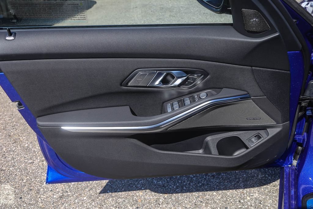 New 2026 Portimao Blue Metallic BMW 330i image 16