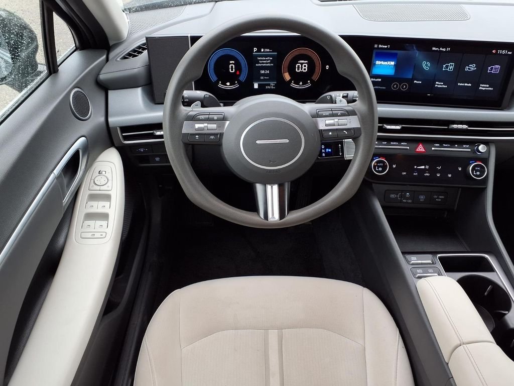 Used 2025 Gray Hyundai SEL image 13