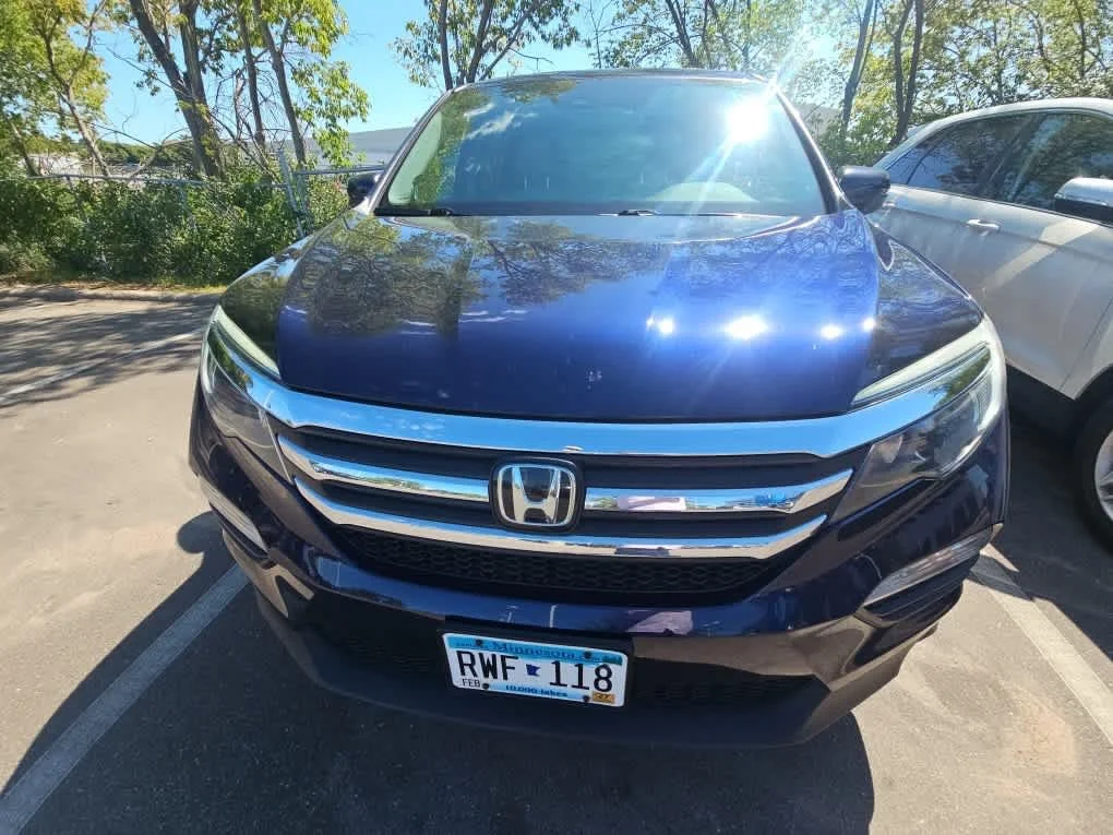 Certified Used 2018 Obsidian Blue Pearl Honda EX-L image 2