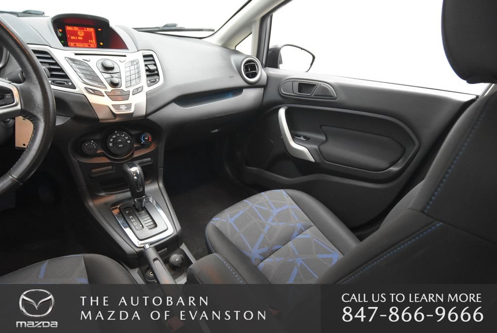 Used 2013 Gray Metallic Ford SE image 27