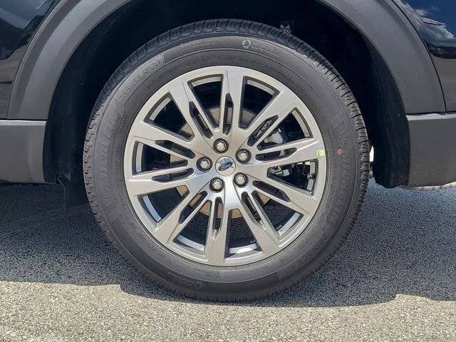 New 2026 Black Metallic Ford Platinum image 8