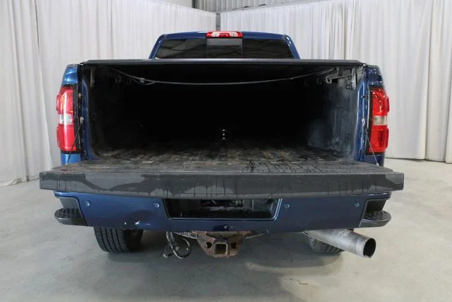 Used 2015 Blue GMC Denali image 30