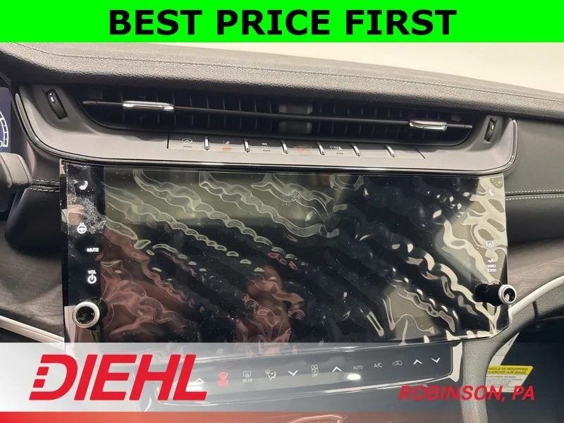 New 2026 Bright White Clear-Coat Exterior Paint Jeep Altitude image 29