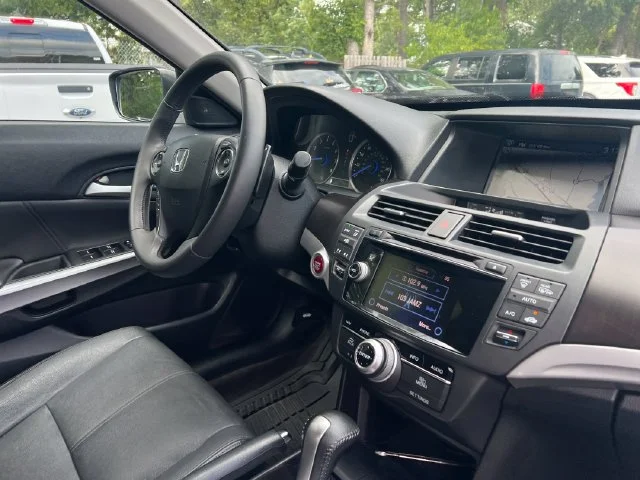 Used 2013  Honda EX-L image 31