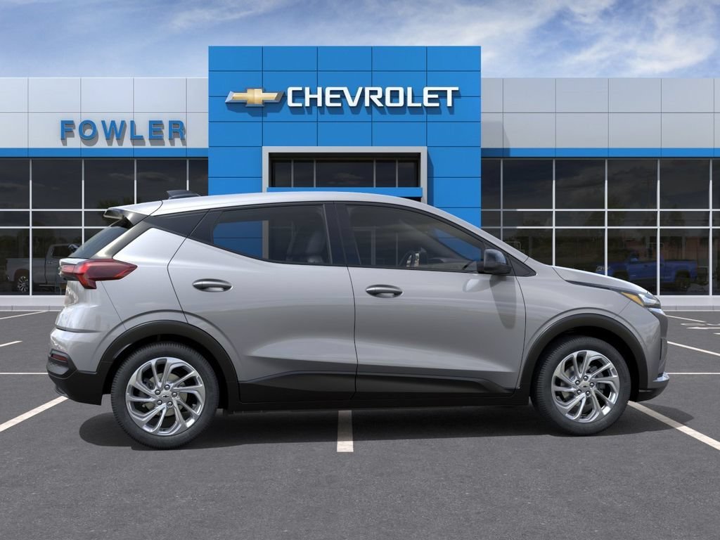 New 2027 Sterling Grey Metallic Chevrolet LT image 5