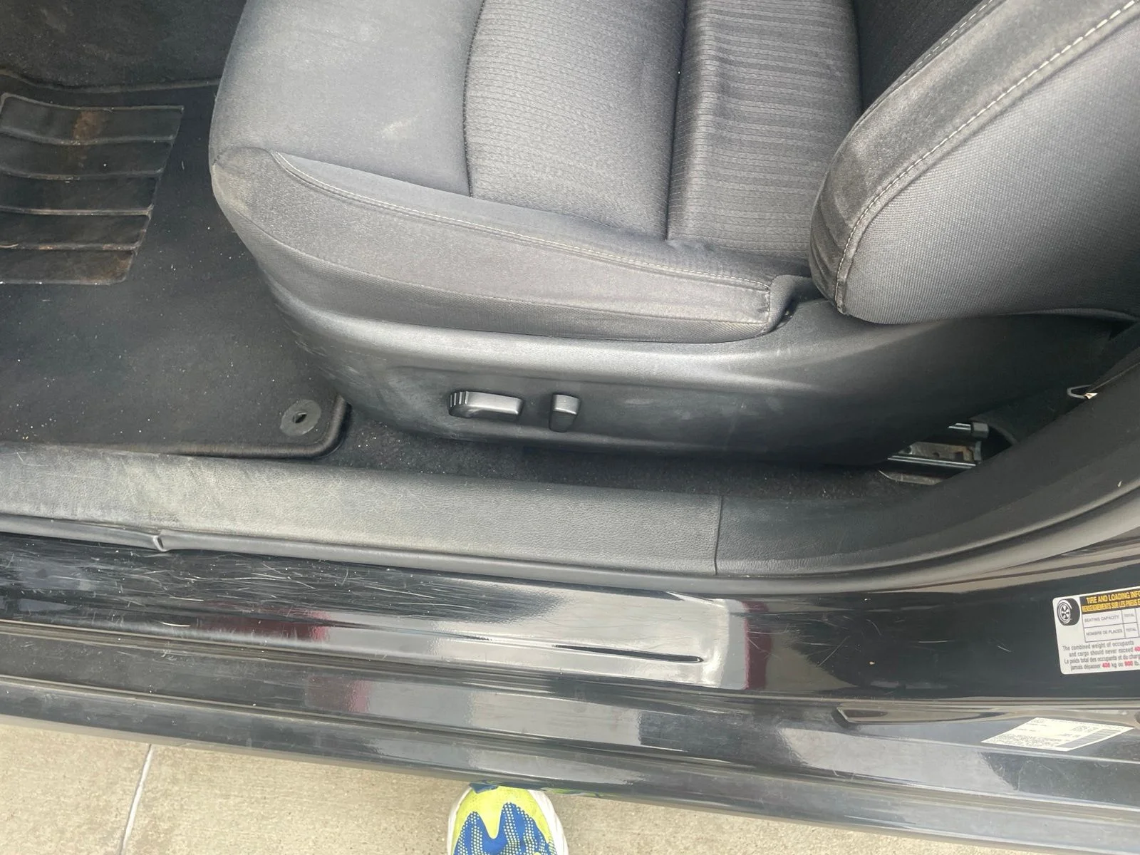Used 2023 Black Nissan 2.5 SV image 21