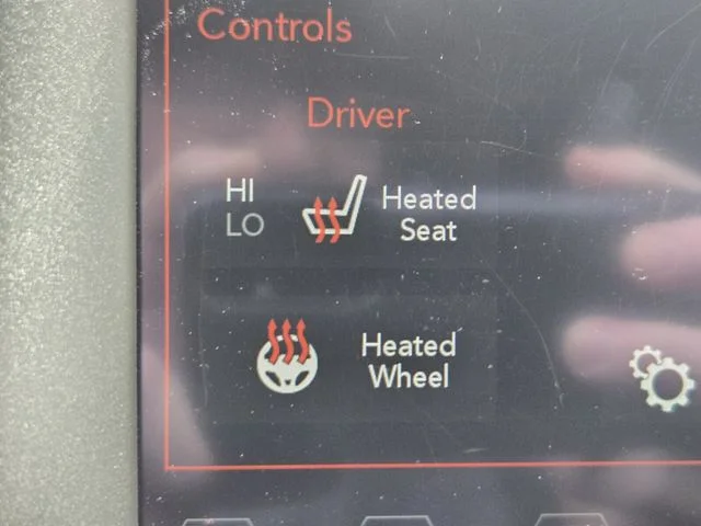 Used 2018 Black Jeep Trailhawk image 25