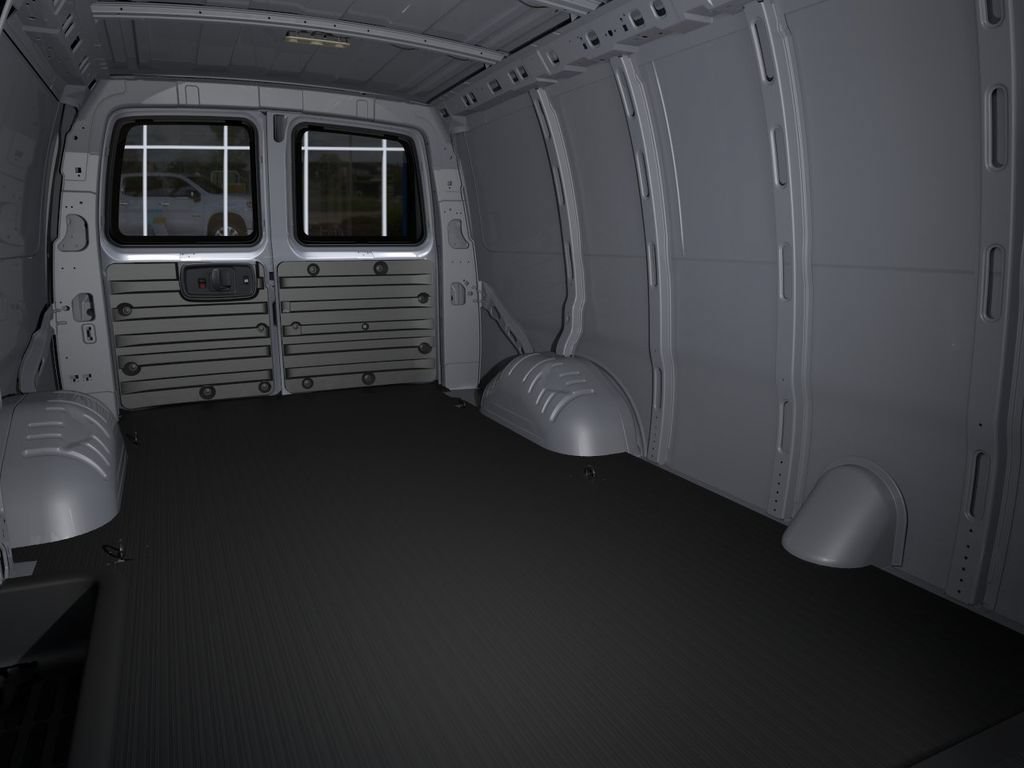 New 2026 Summit White Chevrolet 1WT image 17