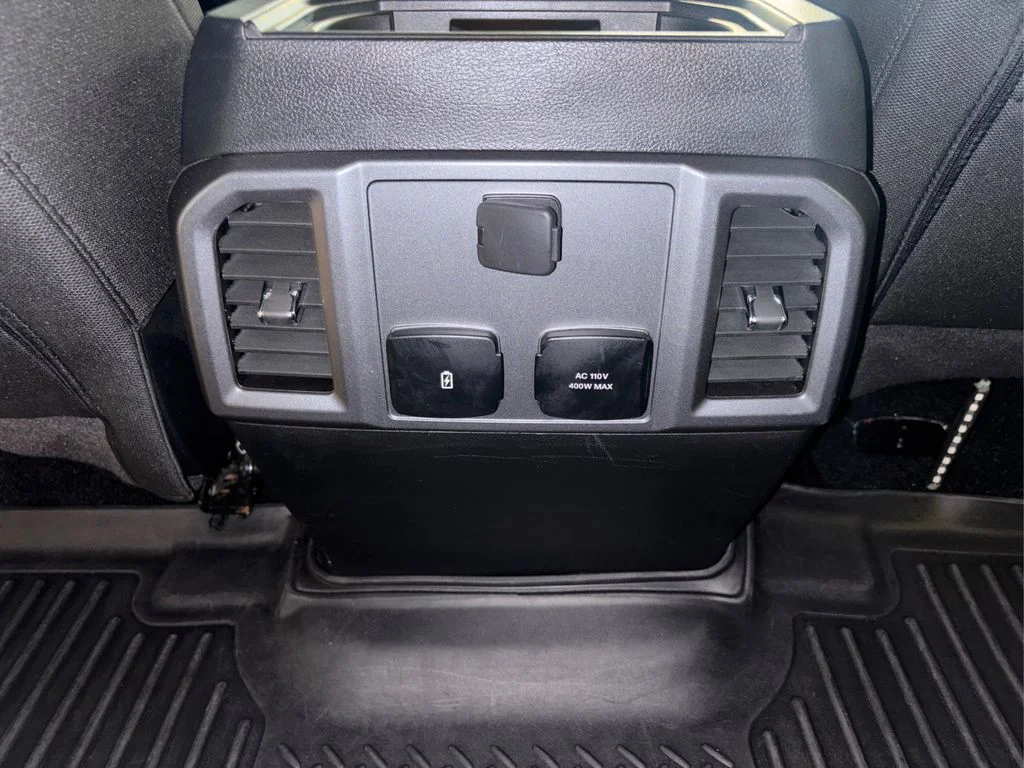 Used 2018 Shadow Black Ford XLT image 33