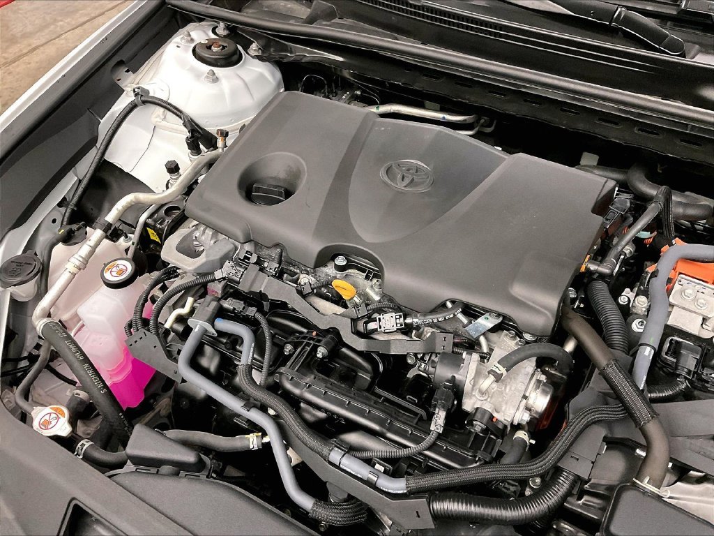 Used 2026 White Toyota LE image 38